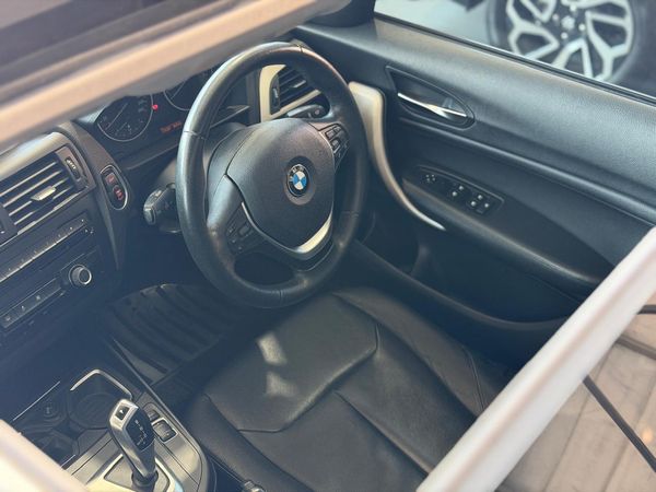 2015-BMW-1-Series-125i-5-dr-Auto image:20