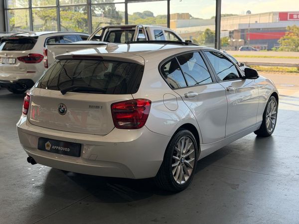 2015-BMW-1-Series-125i-5-dr-Auto image:6