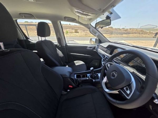 2025-Foton-Tunland-20T-G7-Elite-Double-Cab image:13