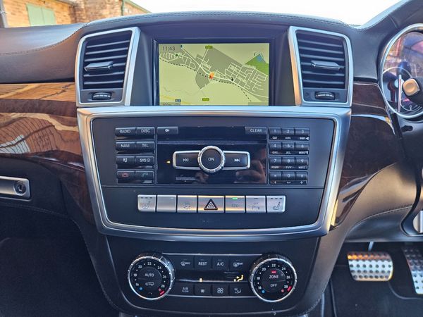 2016-Mercedes-AMG-ML-63-AMG image:14
