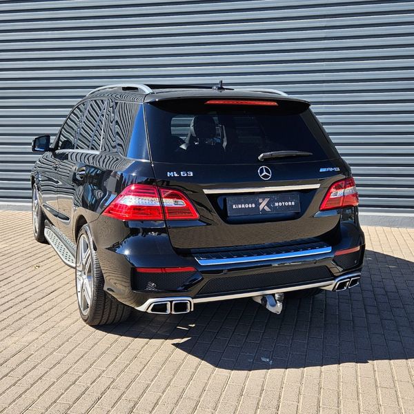 2016-Mercedes-AMG-ML-63-AMG image:6