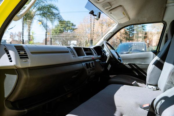 2012-Toyota-Quantum-27-LWB-Panel-Van image:14