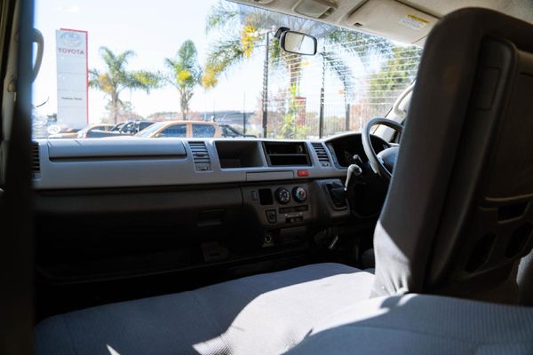 2012-Toyota-Quantum-27-LWB-Panel-Van image:18