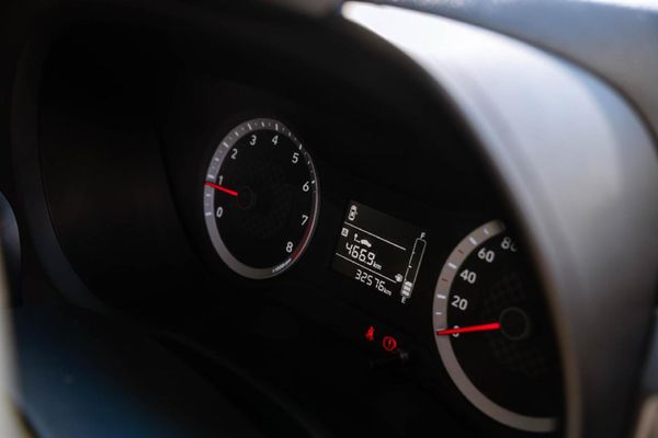 2023-Hyundai-Grand-i10-10-Motion image:9