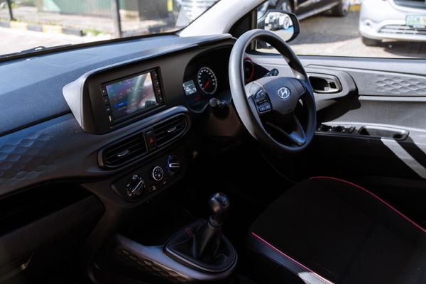 2023-Hyundai-Grand-i10-10-Motion image:7