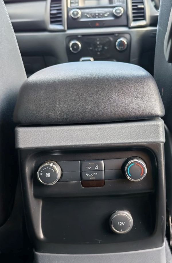 2018-Ford-Everest-22-TDCi-XLS-Auto image:14