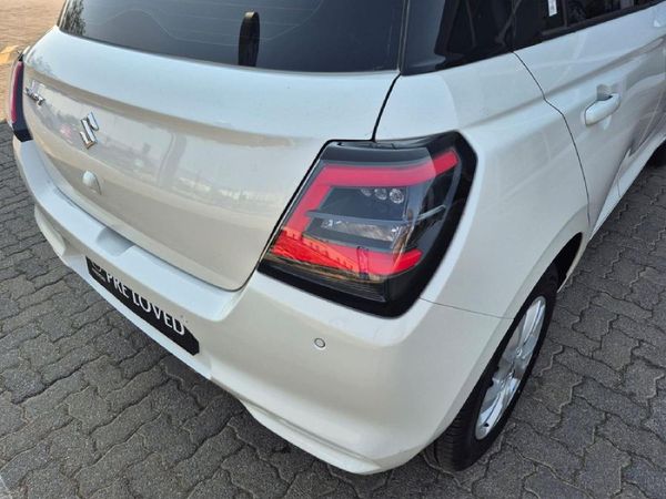 2026-Suzuki-Swift-12-GL image:5