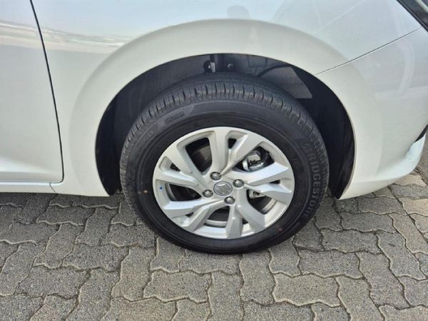 2026-Suzuki-Swift-12-GL image:7