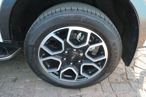 2025-Ford-Everest-30D-V6-Wildtrack-AWD-Auto image:30