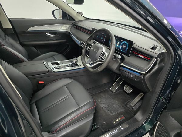 2025-Jetour-X70-Plus-15T-Deluxe image:12