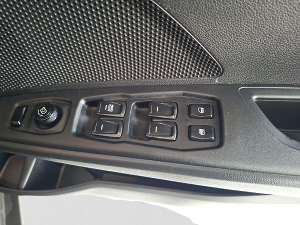 2026-Mahindra-XUV-3XO-12T-MX3 image:14