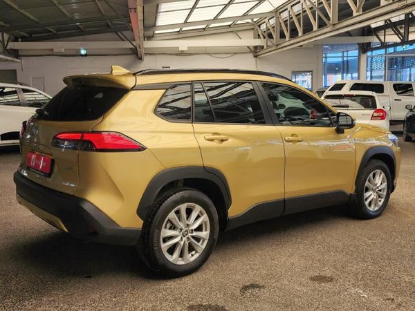 2026-Toyota-Corolla-Cross-18-XS-Hybrid image:1