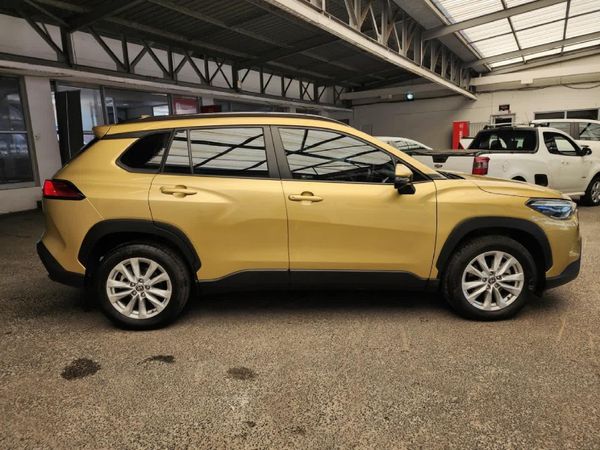 2026-Toyota-Corolla-Cross-18-XS-Hybrid image:2