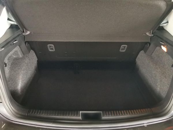 2026-Volkswagen-Polo-Vivo-16-Life image:8