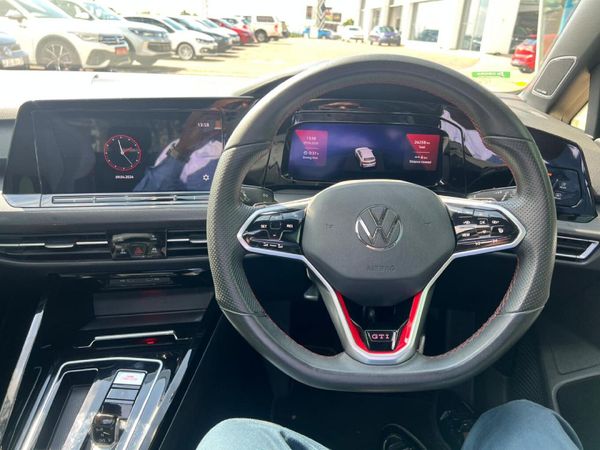 2023-Volkswagen-Golf-8-GTI-20-TSI-Auto image:11