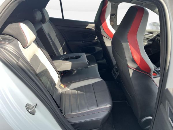2023-Volkswagen-Golf-8-GTI-20-TSI-Auto image:14