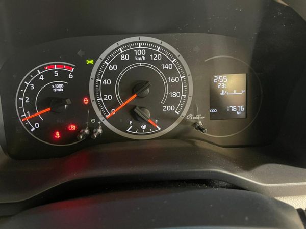 2026-Toyota-Quantum-28-SLWB-Panel-Van image:10