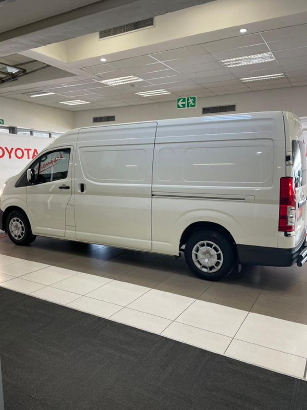 2026-Toyota-Quantum-28-SLWB-Panel-Van image:3