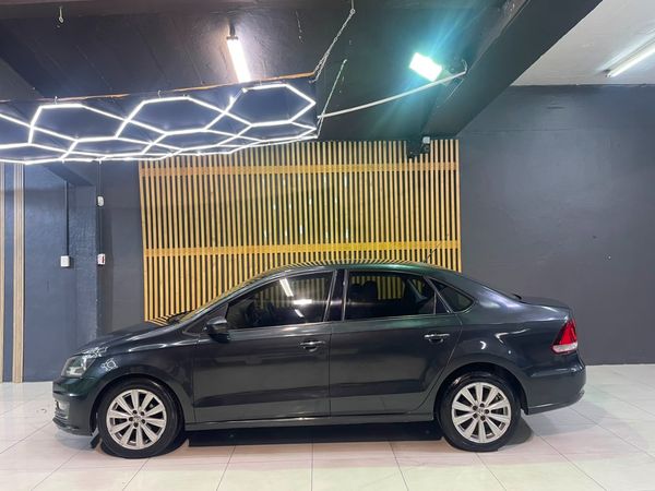 2016-Volkswagen-Polo-GP-16-Comfortline-Auto image:4