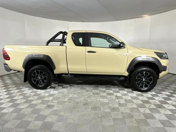 2022-Toyota-Hilux-28-GD-6-Raised-Body-Legend-Extended-Cab image:12