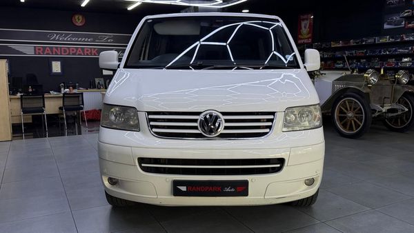 2005-Volkswagen-Caravelle-T5-25-TDI-4Motion-128kW image:1