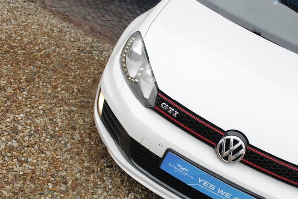 2012-Volkswagen-Golf-VI-GTI-20-TSI-Auto image:6