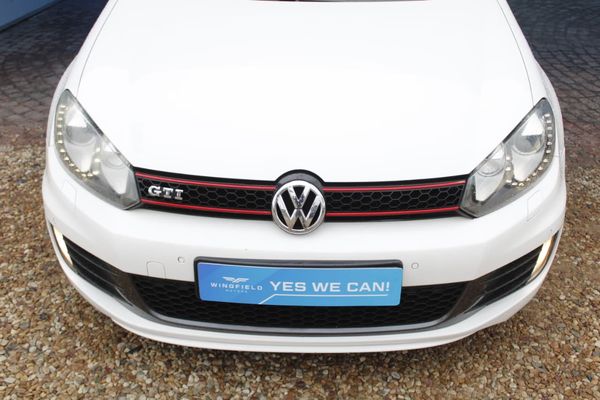 2012-Volkswagen-Golf-VI-GTI-20-TSI-Auto image:7