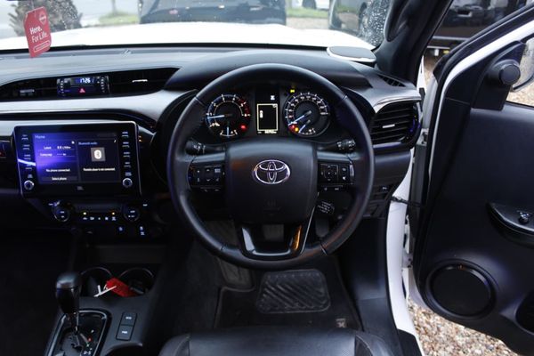 2024-Toyota-Hilux-28-GD-6-RB-Raider-Double-Cab-mHev image:12