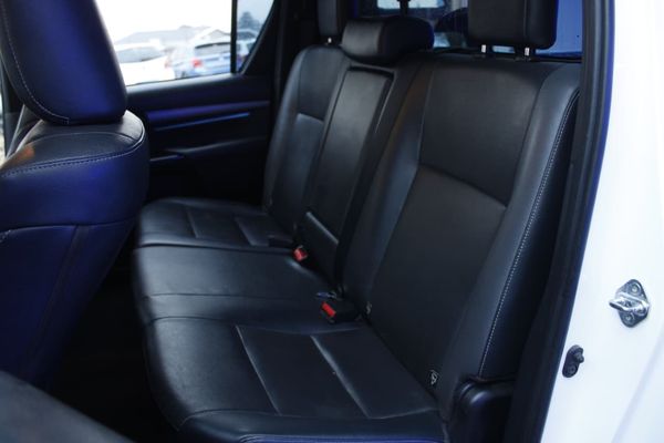 2024-Toyota-Hilux-28-GD-6-RB-Raider-Double-Cab-mHev image:17