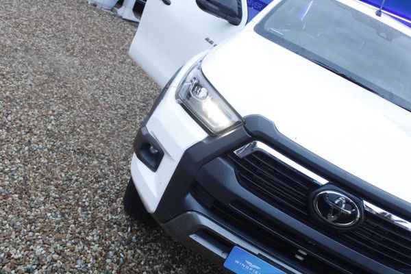 2024-Toyota-Hilux-28-GD-6-RB-Raider-Double-Cab-mHev image:6