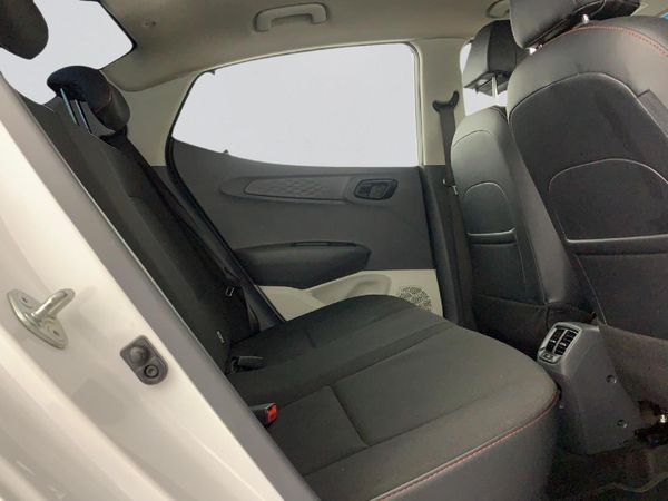 2024-Hyundai-Grand-i10-12-Fluid-Sedan-Auto image:16