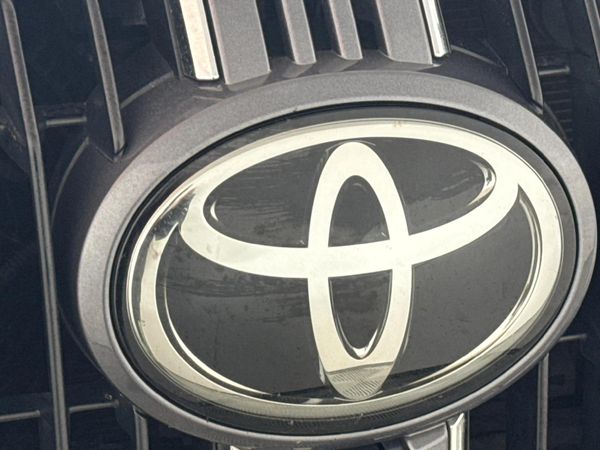 2021-Toyota-Land-Cruiser-Prado-28-GD-VX-L-Auto image:11