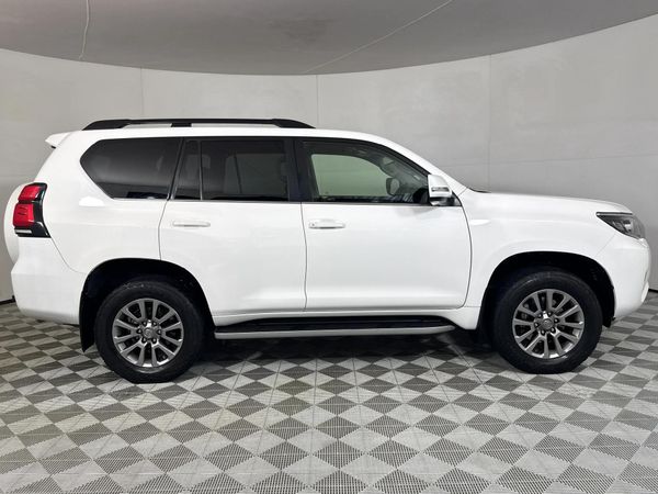 2021-Toyota-Land-Cruiser-Prado-28-GD-VX-L-Auto image:17