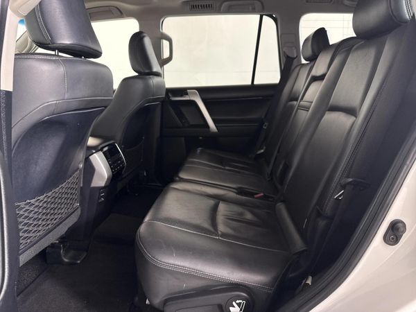 2021-Toyota-Land-Cruiser-Prado-28-GD-VX-L-Auto image:3