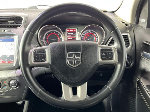 2015-Dodge-Journey-36-V6-Crossroad image:11