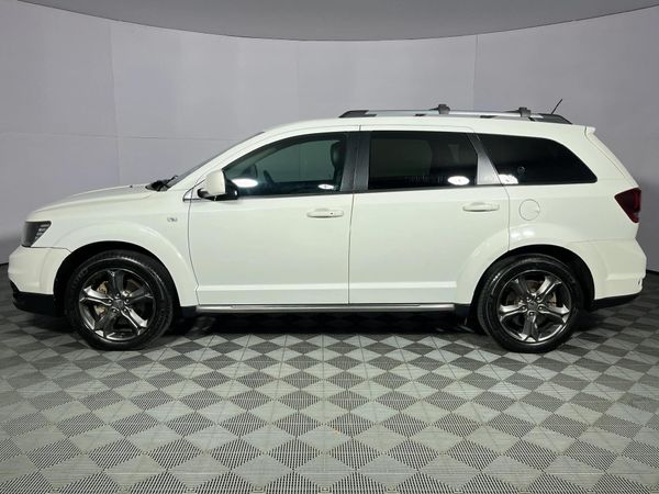 2015-Dodge-Journey-36-V6-Crossroad image:18