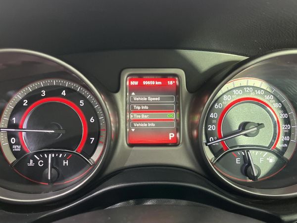 2015-Dodge-Journey-36-V6-Crossroad image:2