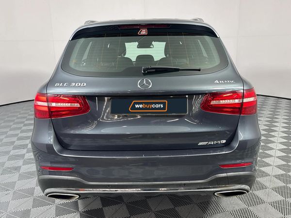 2016-Mercedes-Benz-GLC-300-AMG image:19