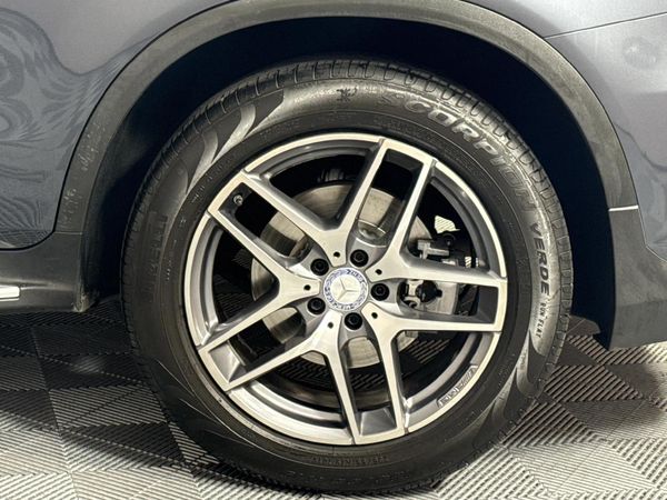 2016-Mercedes-Benz-GLC-300-AMG image:6