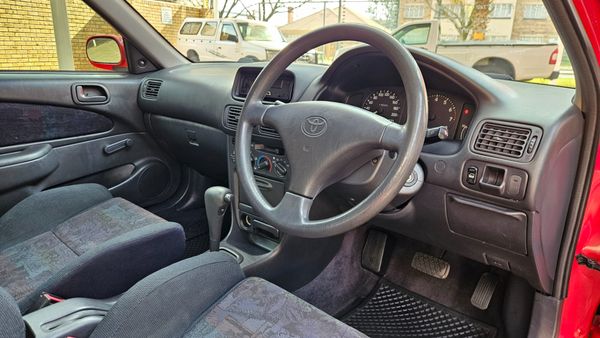 1999-Toyota-Corolla-160i-GLE-Auto image:25