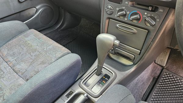 1999-Toyota-Corolla-160i-GLE-Auto image:27