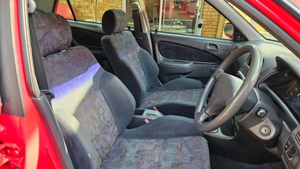 1999-Toyota-Corolla-160i-GLE-Auto image:32