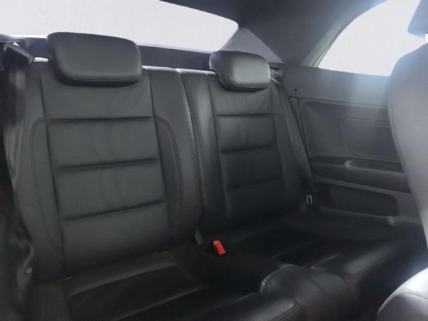 2012-Volkswagen-Golf-VI-14-TSI-Auto-Cabrio-Comfortline image:11