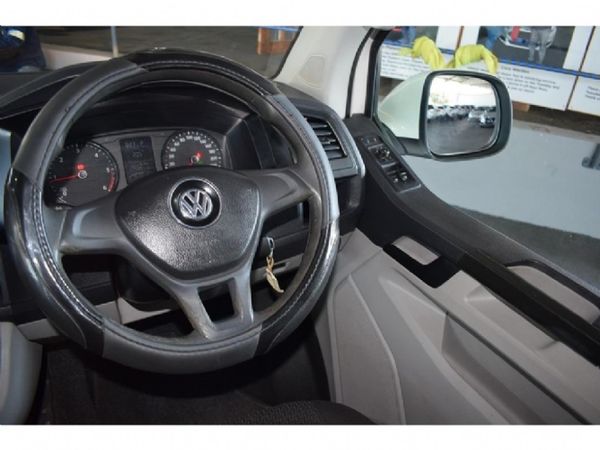 2019-Volkswagen-Kombi-20-TDI-Auto-103kW-Trendline image:11