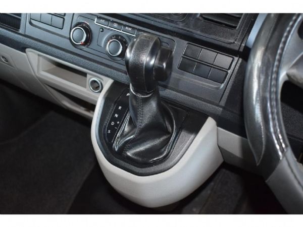 2019-Volkswagen-Kombi-20-TDI-Auto-103kW-Trendline image:13