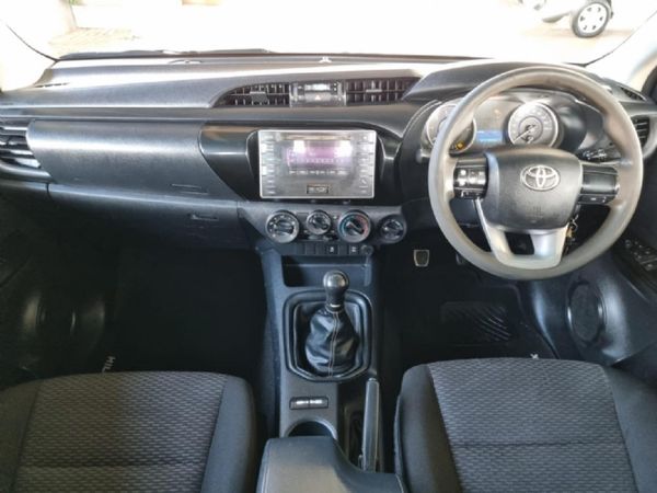 2018-Toyota-Hilux-24-GD-6-SRX-4x4-Single-Cab image:9