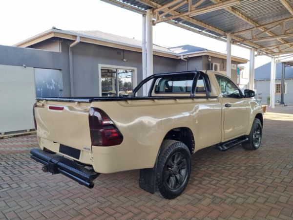 2018-Toyota-Hilux-24-GD-6-SRX-4x4-Single-Cab image:2