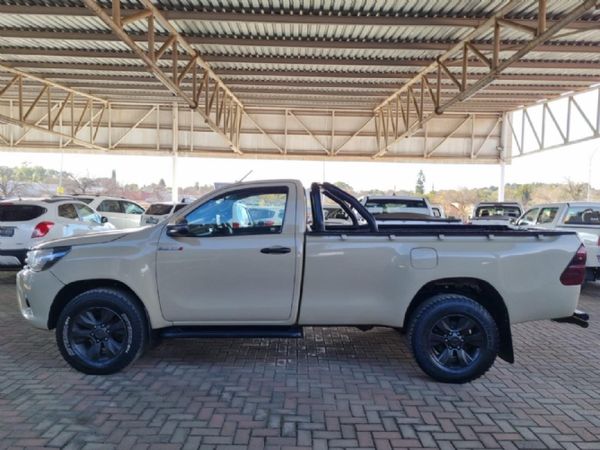 2018-Toyota-Hilux-24-GD-6-SRX-4x4-Single-Cab image:5