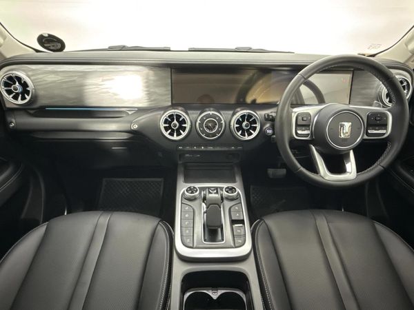 2026-GWM-Tank-300-24TD-Ultra-Luxury-4x4-Auto image:1