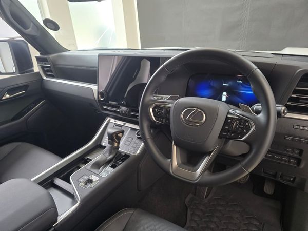 2025-Lexus-GX-35T-Overtrail image:15